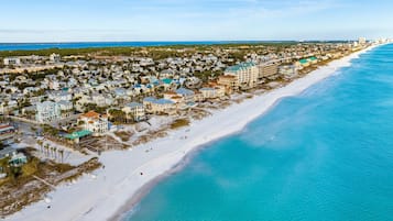 Studio (3 Bedrooms) | Property amenity