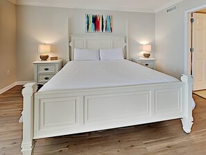 3 bedrooms, individually decorated, individually furnished, free WiFi