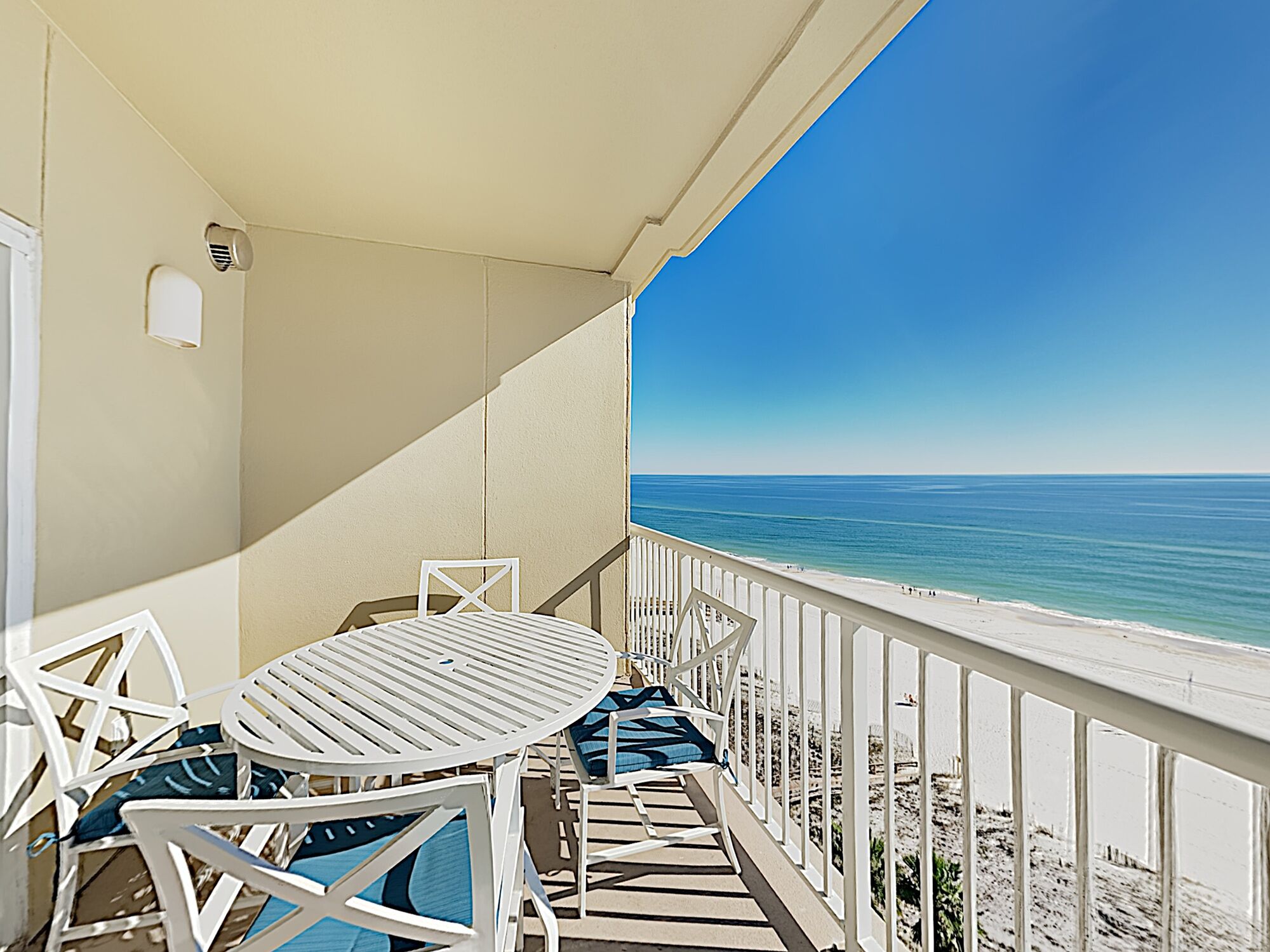 Condo, Multiple Beds, Balcony, Ocean View | Outdoor dining