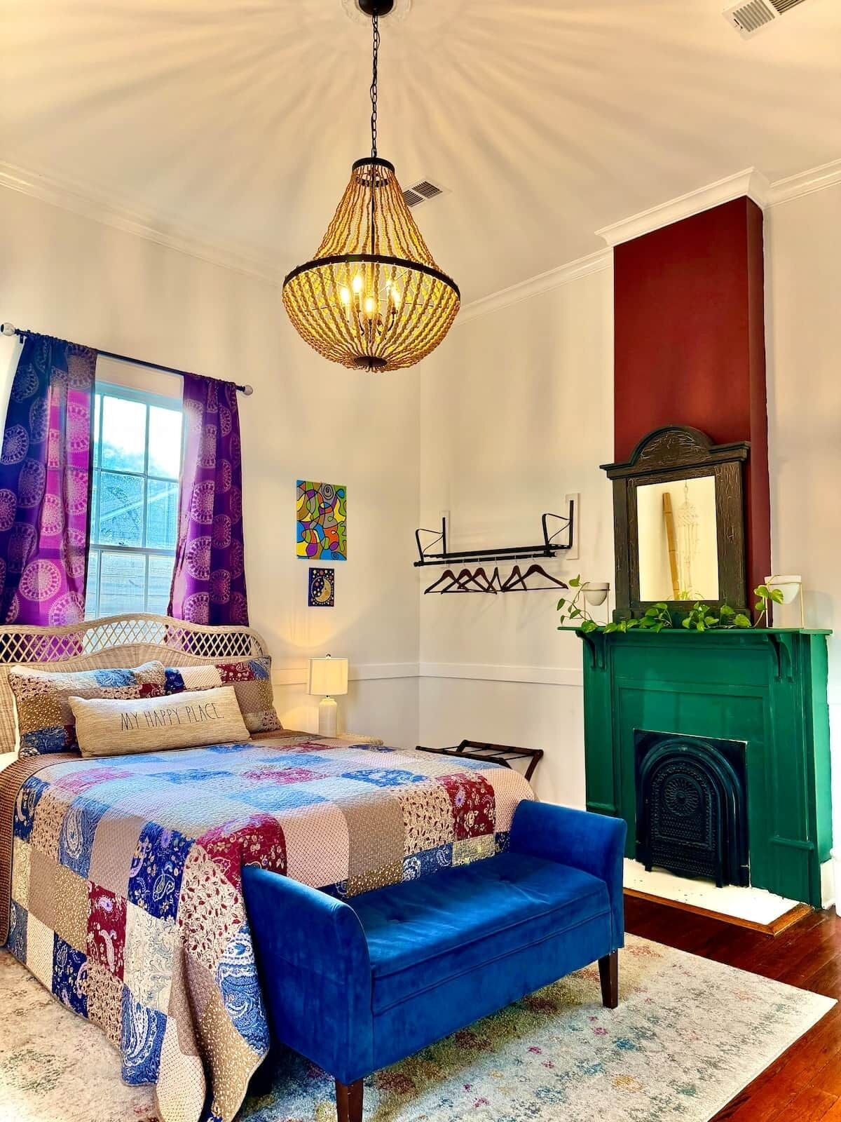 2 habitaciones, tabla de planchar con plancha, wifi y ropa de cama 