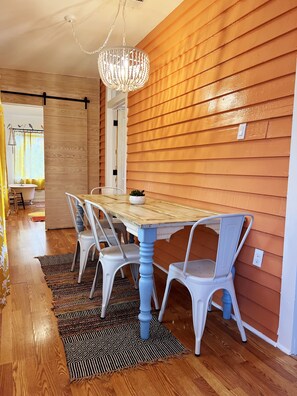 Dining - New Listing (Baton Rouge)