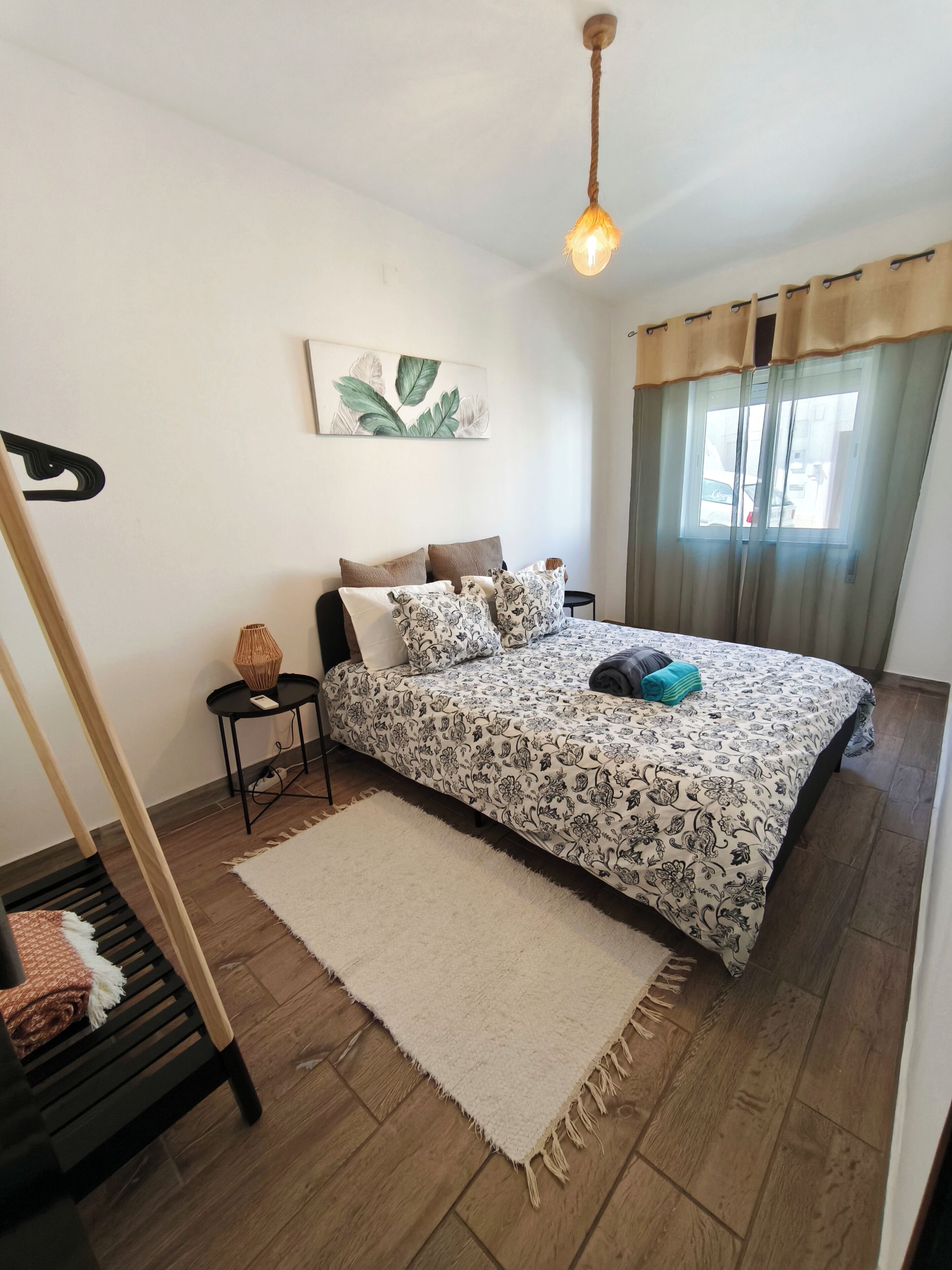 2 bedrooms, desk, iron/ironing board, travel cot