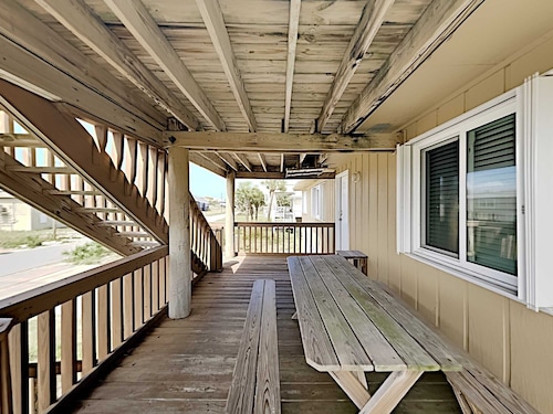 Pelican's Perch by Southern Vacation Rentals