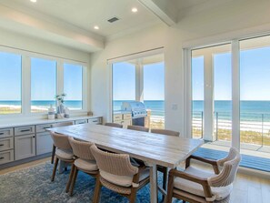 獨棟房屋, 多張床, 陽台, 海景 | 用餐區