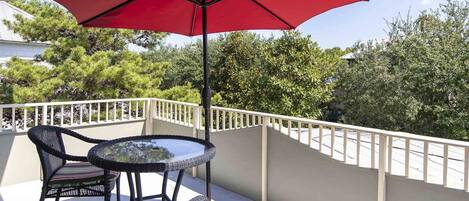 House, Multiple Beds, Balcony, Garden View | Property grounds