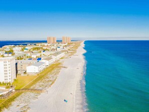 Beach nearby - She Sells Seashells (Pensacola Beach)