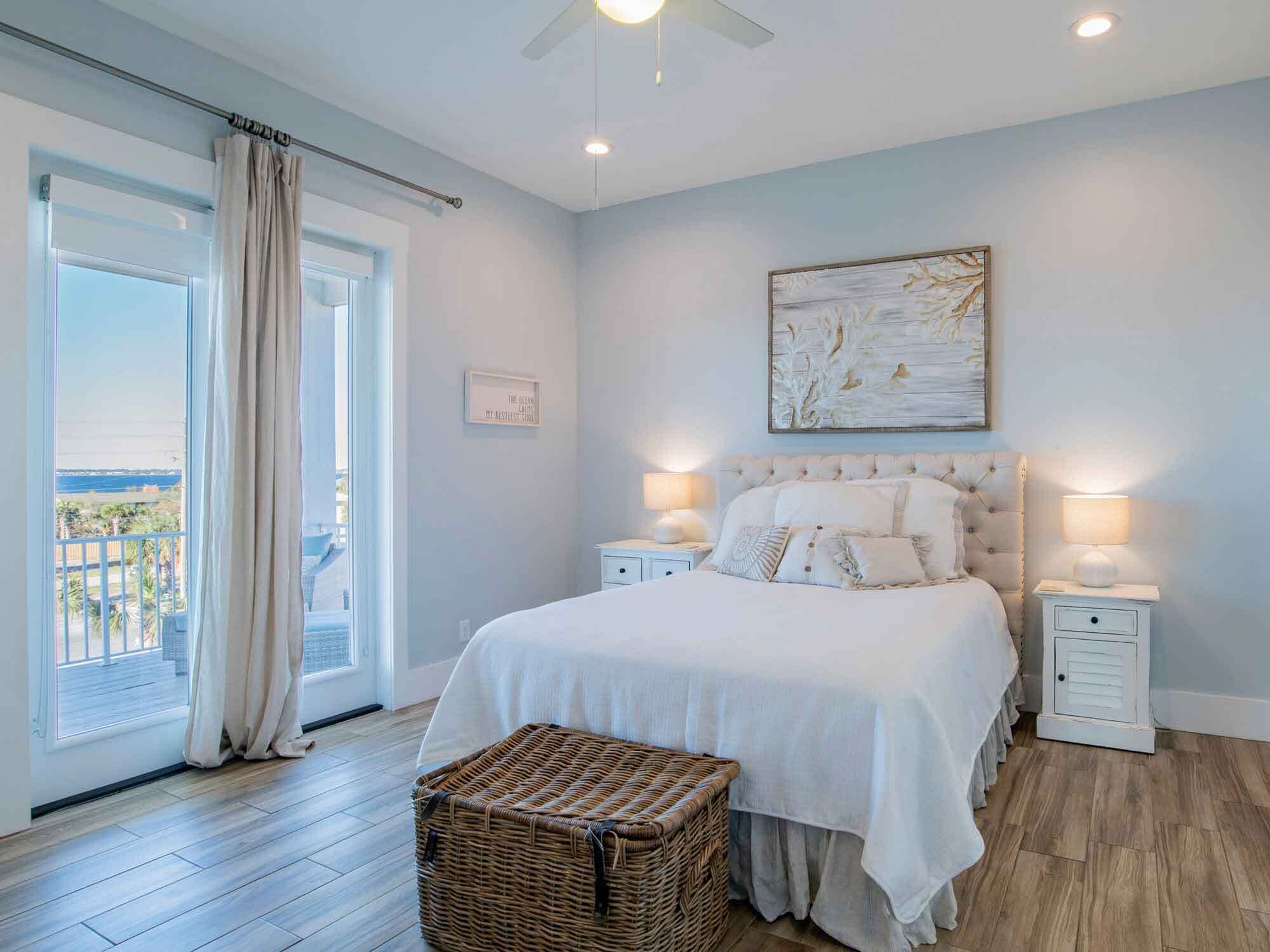 5 bedrooms, individually decorated, individually furnished, free WiFi