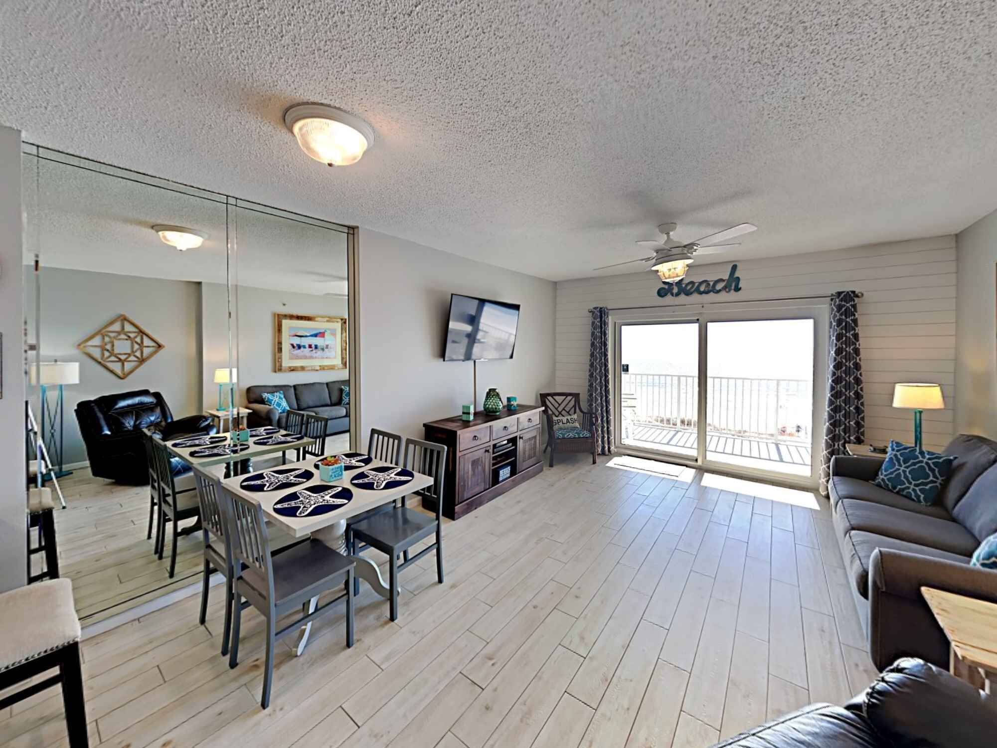 Apartment, Mehrere Betten, Küche, Meerblick | Speisen