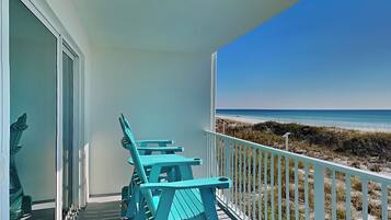 Condo, Multiple Beds, Patio, Ocean View (#105 - No Pets) | Property grounds