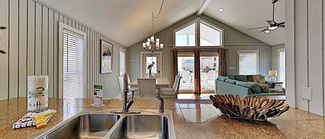 Studio (3 Bedrooms) | Ausstattung der Unterkunft