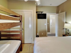 3 bedrooms, individually decorated, individually furnished, free WiFi