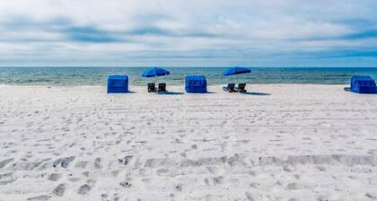 Harbour Place #202 by Southern Vacation Rentals