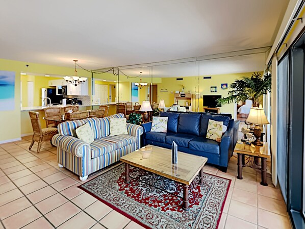 Living room - Emerald Towers by Southern Vacation Rentals (Destin)