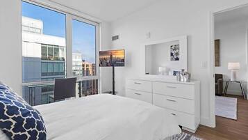 1 bedroom, desk, iron/ironing board, free WiFi