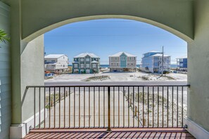 House, Multiple Beds, Balcony, Ocean View | Property grounds