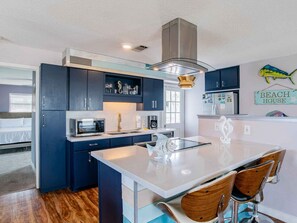 House, Multiple Beds, Balcony, Pool View | Private kitchen | Fridge, microwave, oven, stovetop