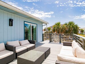 House, Multiple Beds, Balcony, Pool View | Property grounds