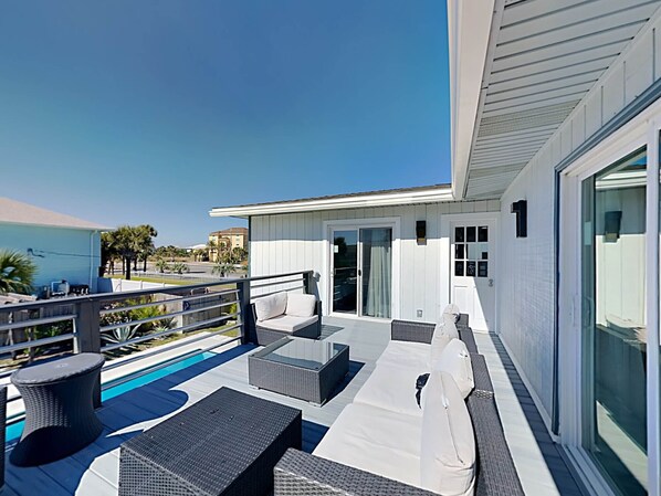 House, Multiple Beds, Balcony, Pool View | Property grounds