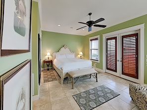 Casa, várias camas, sacada, vista para o oceano | 4 quartos, Wi-Fi de cortesia, roupa de cama