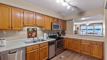 Condo, 2 Bedrooms (#F206 - No Pets) | Property amenity