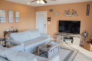 TV connectée, jeux vidéo, lecteur de DVD, médiathèque