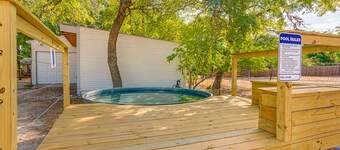 Camper Cowboy Pool–Close to River&Trails w/ Kayak