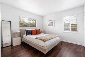 3 quartos, ferros/tábuas de passar roupa, berço de viagem, Wi-Fi