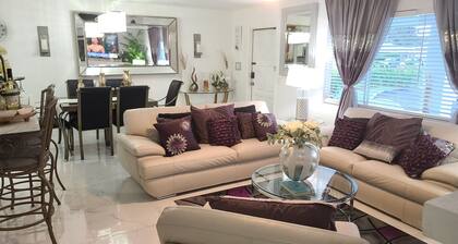 Palm Springs Paradise 3-Bedroom 2-Bath 5 Miles to the Beach