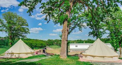 Glamp Tent at Historic estate Big Rock Creek
