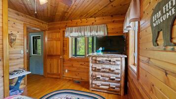 3 Schlafzimmer, Bügeleisen/Bügelbrett, kostenloses WLAN, Bettwäsche