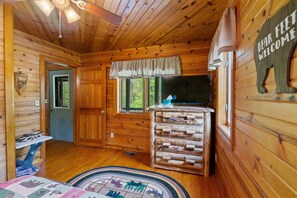 3 dormitoris, planxa i posts de planxar, wifi gratuïta i roba de llit