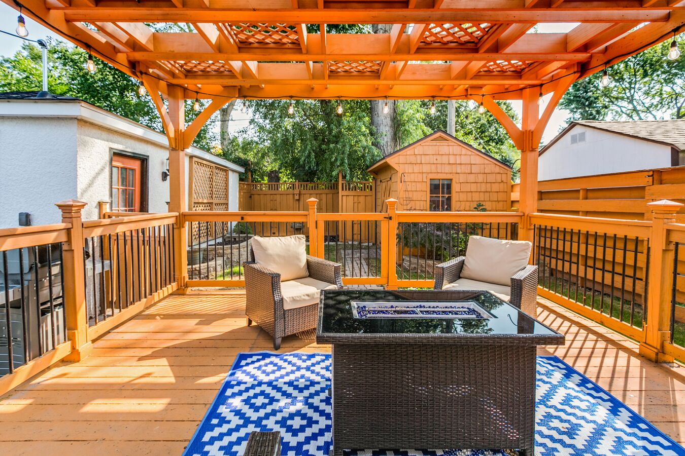 5 BR+ Yard. Close drive to New Brighton, Roseville, Shoreview