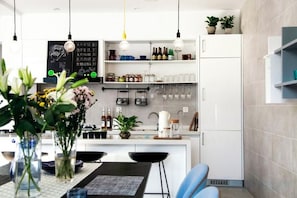 Ảnh chưa phân loại, 3 trong số 104 ảnh, nút