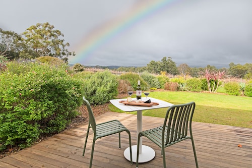 Alluca Villa McLaren Vale vineyard escape