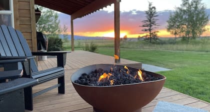 Spacious 5BR w/ Stunning Grand Teton Views + 20 mins from Resort