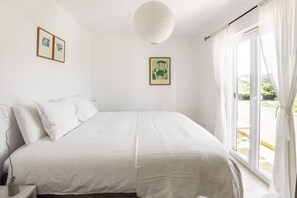 3 chambres, fer et planche à repasser, Wi-Fi gratuit, draps fournis