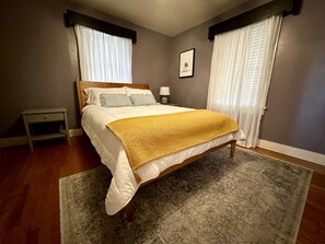 3 Schlafzimmer, Schreibtisch, Bügeleisen/Bügelbrett, kostenloses WLAN