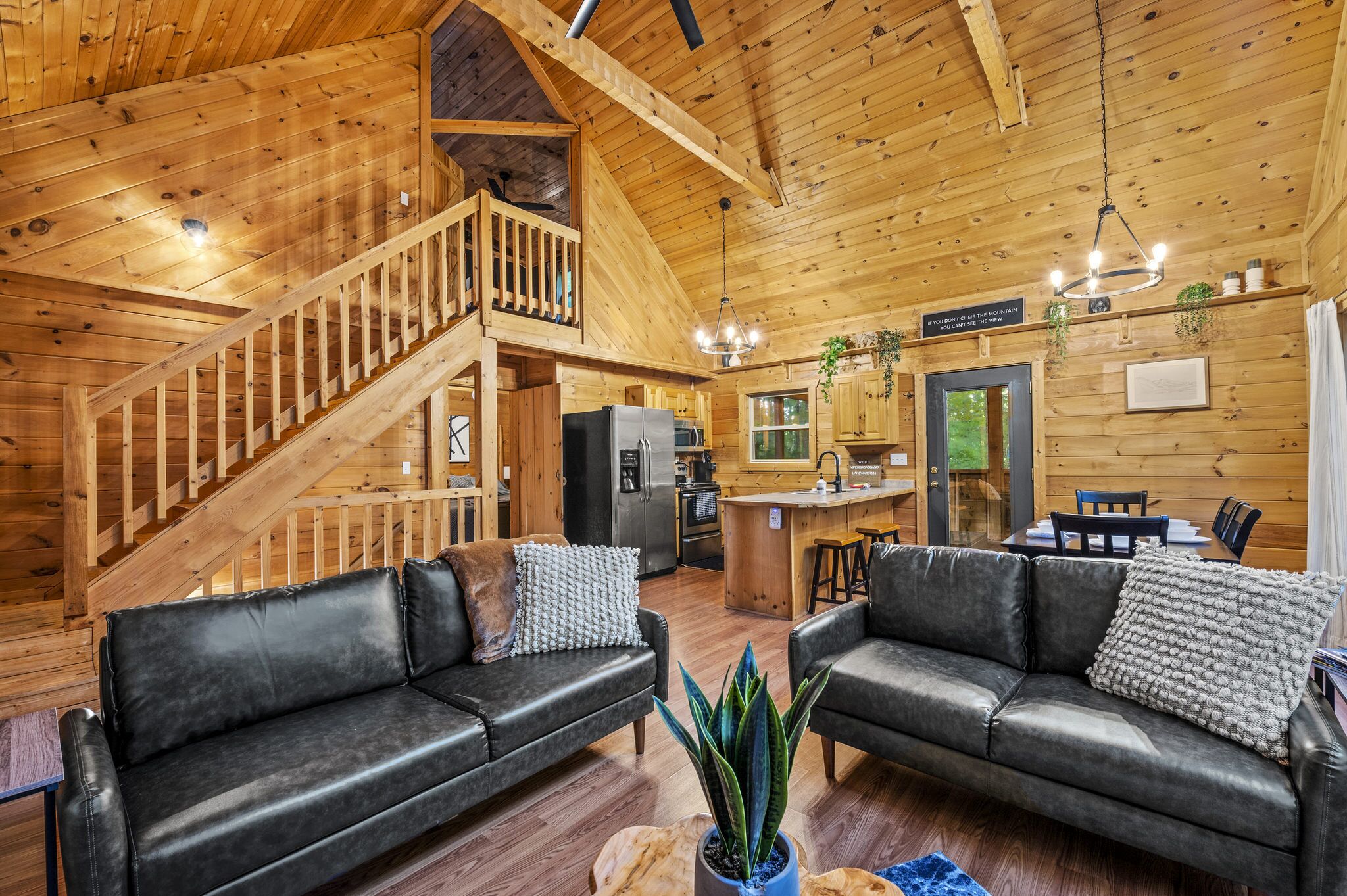 Smart TV, fireplace, ping pong, streaming services