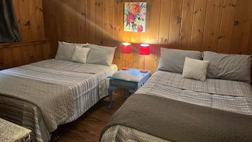 6 bedrooms, iron/ironing board, free WiFi, bed sheets