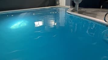 Innenpool, beheizter Pool