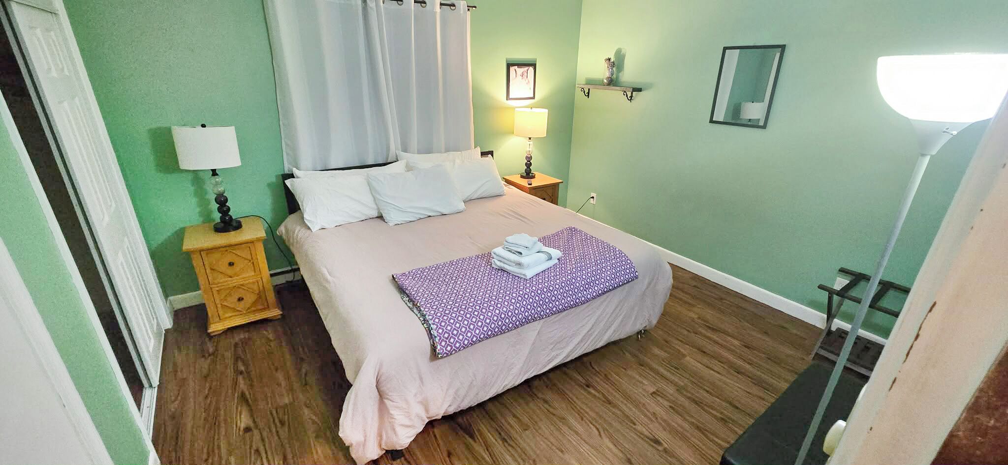 6 dormitorios, tabla de planchar con plancha, wifi gratis y ropa de cama