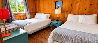 Large North Conway Vacation Home Indoor Pool, Pool Table Sleeps 22