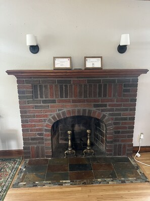 Interior - Highland Park Executive Suite (Saint Paul)