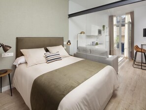 1 bedroom, iron/ironing board, Internet, bed sheets