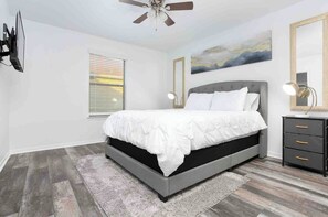 5 bedrooms, desk, iron/ironing board, free WiFi