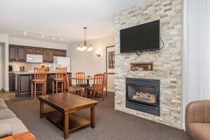 Smart TV, lareira, pebolim