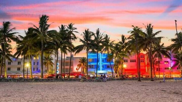 Beach - 2 Bedroom/2 Bathroom Townhouse with Hottub (Miami Beach)