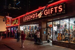 Immagine non classificata, 3 di 33, pulsante