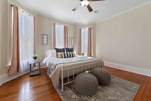 5 chambres, bureau, fer et planche à repasser, Wi-Fi gratuit