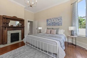 5 chambres, bureau, fer et planche à repasser, Wi-Fi gratuit